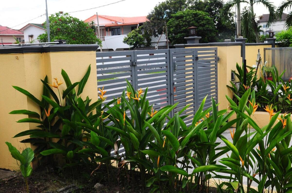 Grayhaus Spacious Bungalow & Garden Villa - Ss3 Petaling Jaya, Near Sunway - Stay Only No Events Exterior photo