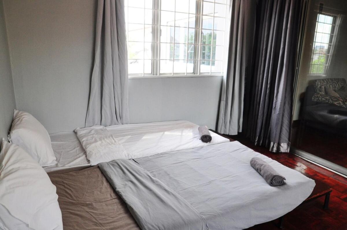 Grayhaus Spacious Bungalow & Garden Villa - Ss3 Petaling Jaya, Near Sunway - Stay Only No Events Exterior photo
