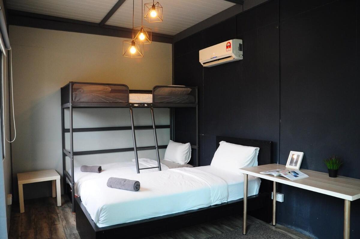 Grayhaus Spacious Bungalow & Garden Villa - Ss3 Petaling Jaya, Near Sunway - Stay Only No Events Exterior photo