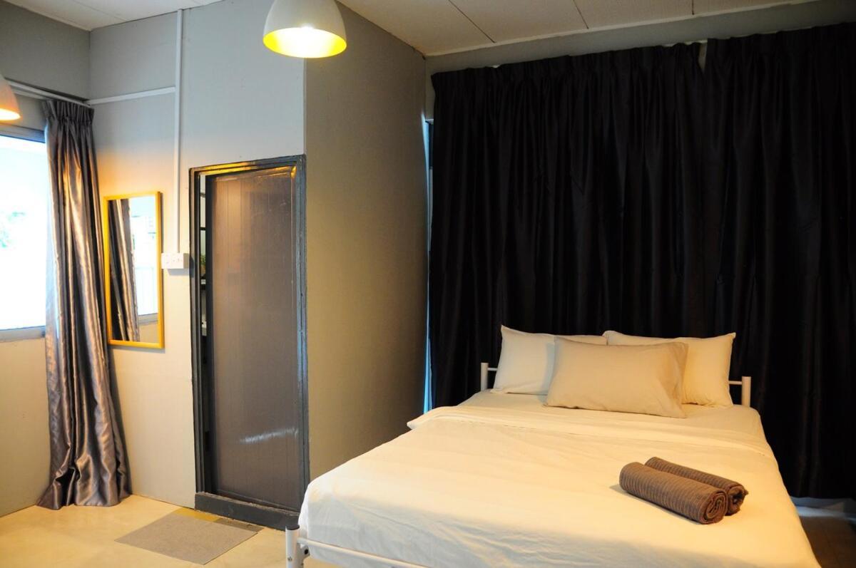 Grayhaus Spacious Bungalow & Garden Villa - Ss3 Petaling Jaya, Near Sunway - Stay Only No Events Exterior photo