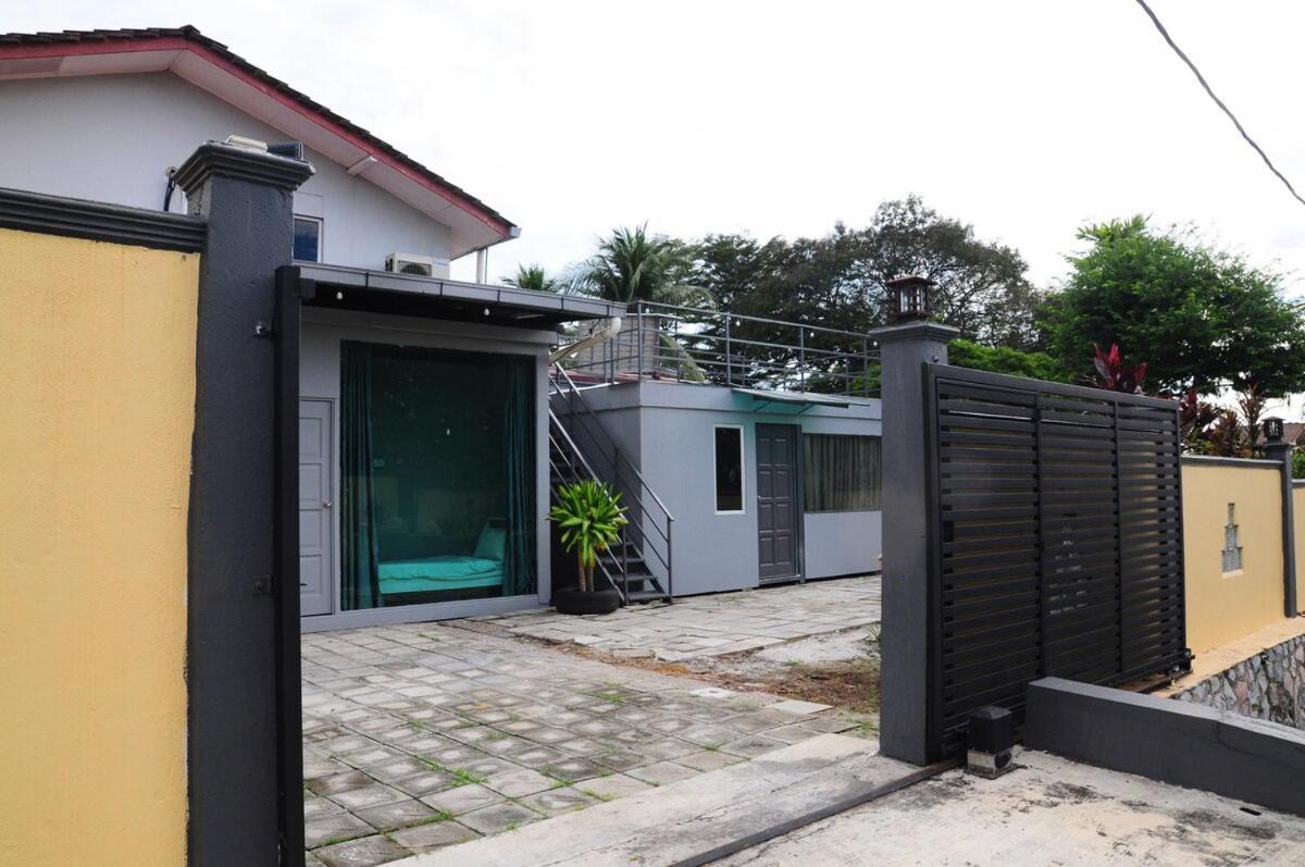 Grayhaus Spacious Bungalow & Garden Villa - Ss3 Petaling Jaya, Near Sunway - Stay Only No Events Exterior photo