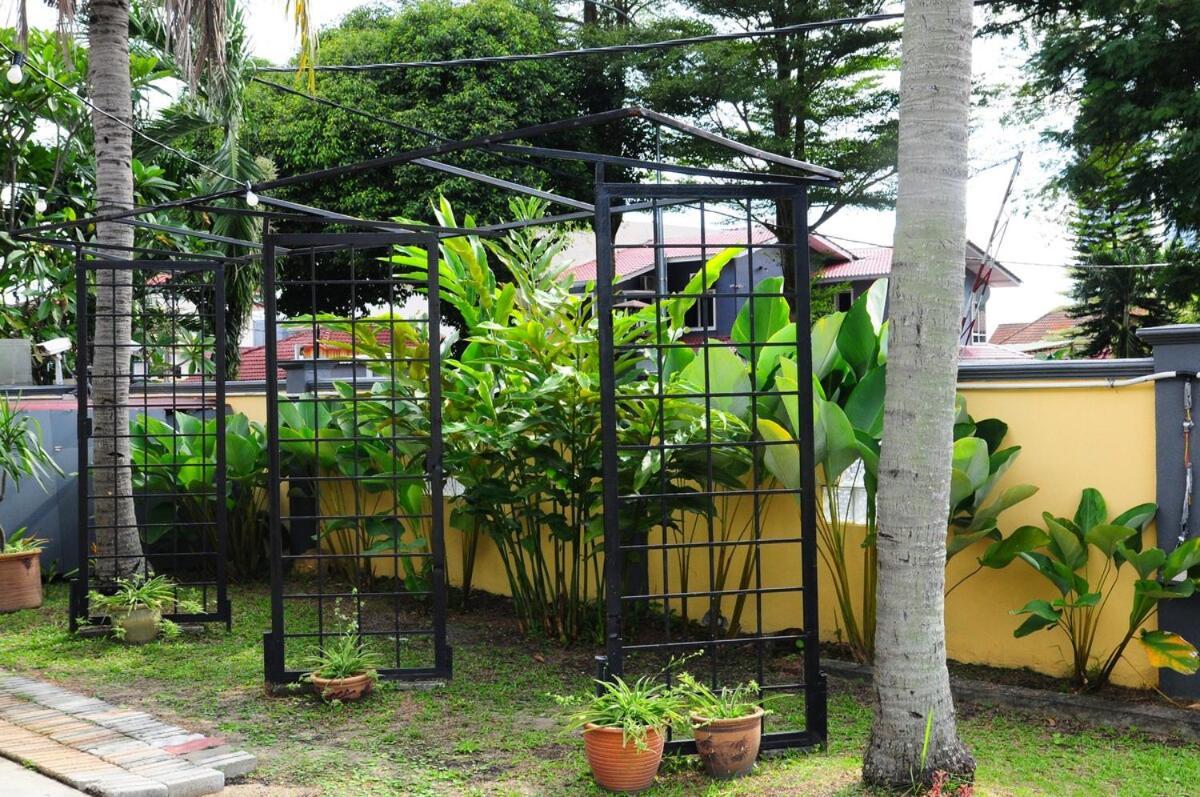 Grayhaus Spacious Bungalow & Garden Villa - Ss3 Petaling Jaya, Near Sunway - Stay Only No Events Exterior photo